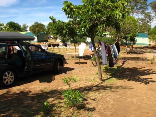 夏休み中のキャンプサイトは連日満杯