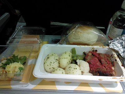 おまけ２。日本からカナダの機内食