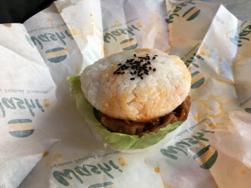 これが「ポークシャブＳＵＳＨＩバーガー」