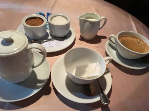 心配りのできる店は、日本人にも愛されます