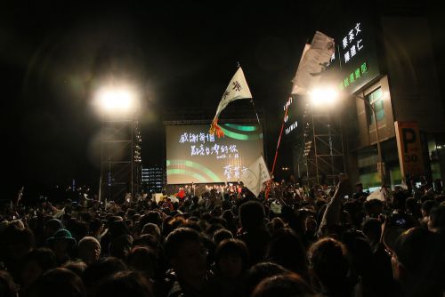 蔡英文候補の選挙対策本部前の様子