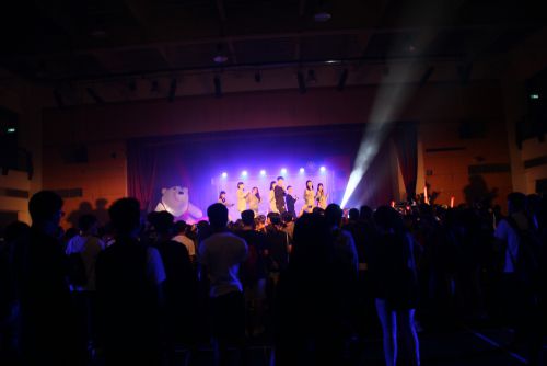 華江高中の生徒のパフォーマンス