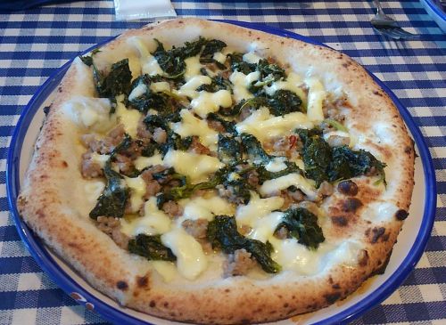 緑の野菜がフリアレッリです。