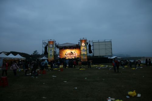 ステージを遠くから見た様子