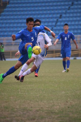 青の台北市立大學（天母校・以下、略称の台北市大）は序盤から試合を優位に進めます