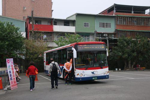 桜の鑑賞期はこのシャトルバスで