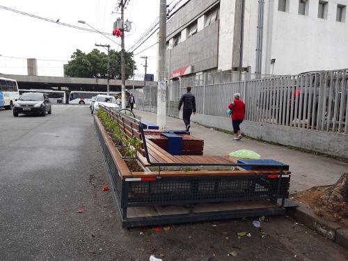 2016年6月に設置されたサンパウロ市ジャバクアラ地区のパークレット