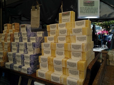 手作り感たっぷりの石鹸