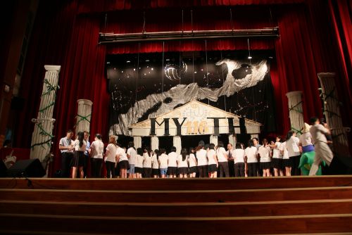 担任の先生への記念品贈呈