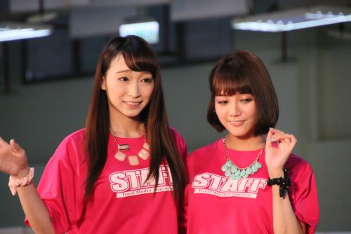 蓮実クレア（左）とみづなれい（左）