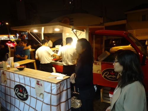 9月23日（金）にオープンしたフードトラックのラーメン屋『ラーメンＫ』