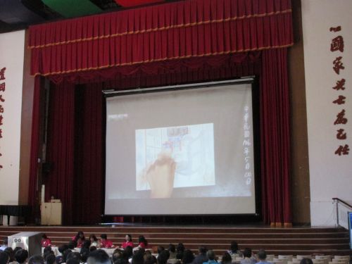 台北市立中山女子高級中學（以下、中山女高）の新入生保護者説明会の様子