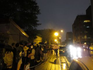 入場までに1時間待ちでした