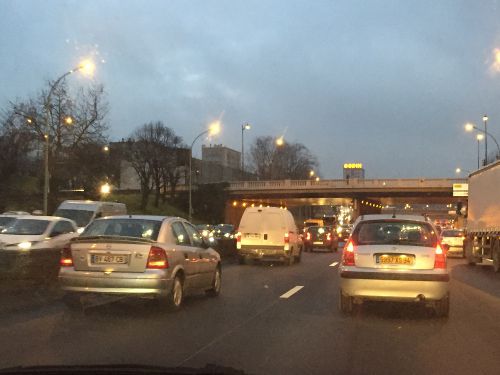 パリの南側ペレフェリック道路