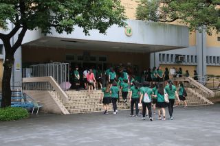 会場前の入り口の様子