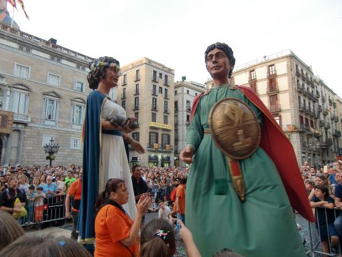 9月24日メルセ祭。祭りのシンボルとも言える巨人たち