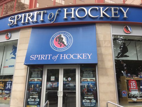 ショップの入り口