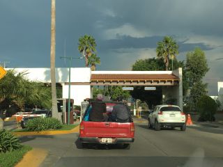 がっちり入場が管理されています