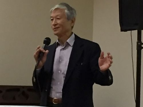 熱中小学校発起人の堀田氏。開会式では十勝さらべつ小学校の活動も紹介されました