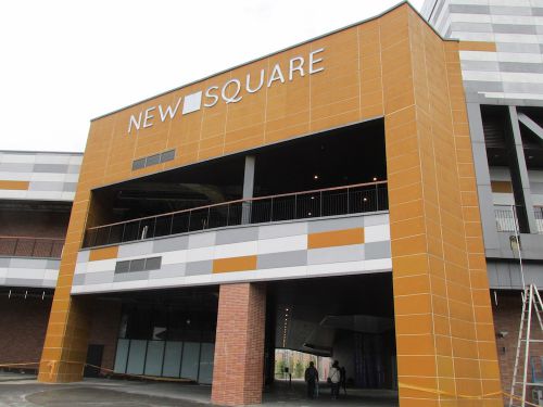 崁頂駅から歩いて５〜10分ほどのところにある建物