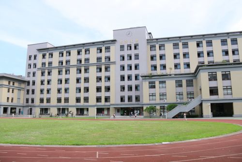 試験会場の校舎