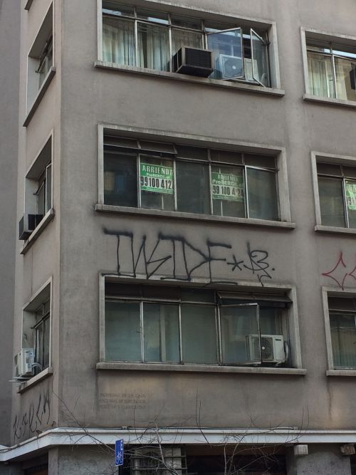 マンションは通常家賃と管理費があり、管理費は住む地域によって値段がかなり異なります。旧市街で約1万円〜1万5千円ほど