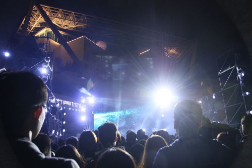 カウントダウン終了後のライブ