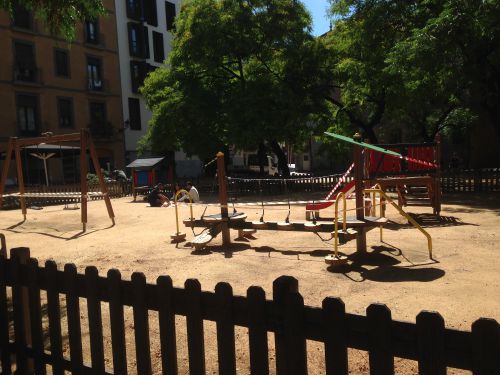 公園は感染しやすいのでブロック