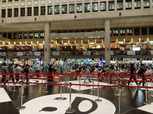 台北駅大ホールの接種会場