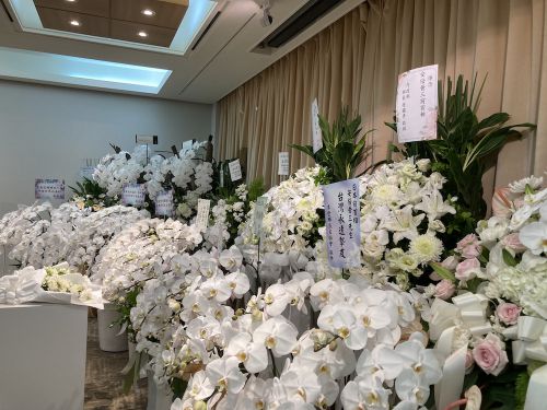 贈られた花もたくさんありました