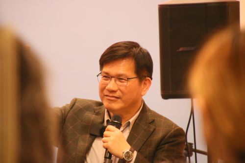 新外交部長の林佳龍氏