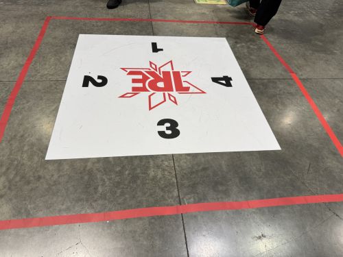 ゲリラ的に配布イベントが始まるところ