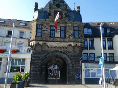 歴史ある立派なライン門（Ｒｈｅｉｎｔｏｒ）