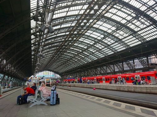 ケルン中央駅のホーム内